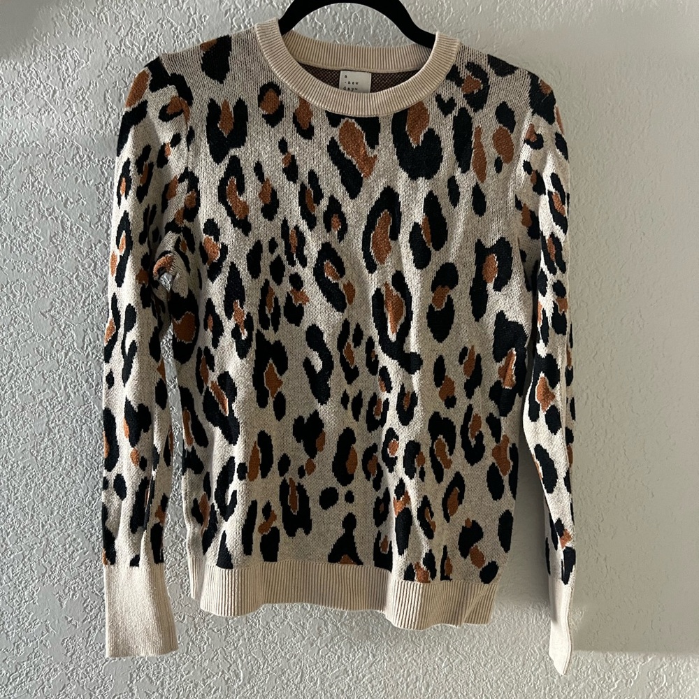 Womens Size S Leopard Print Sweater